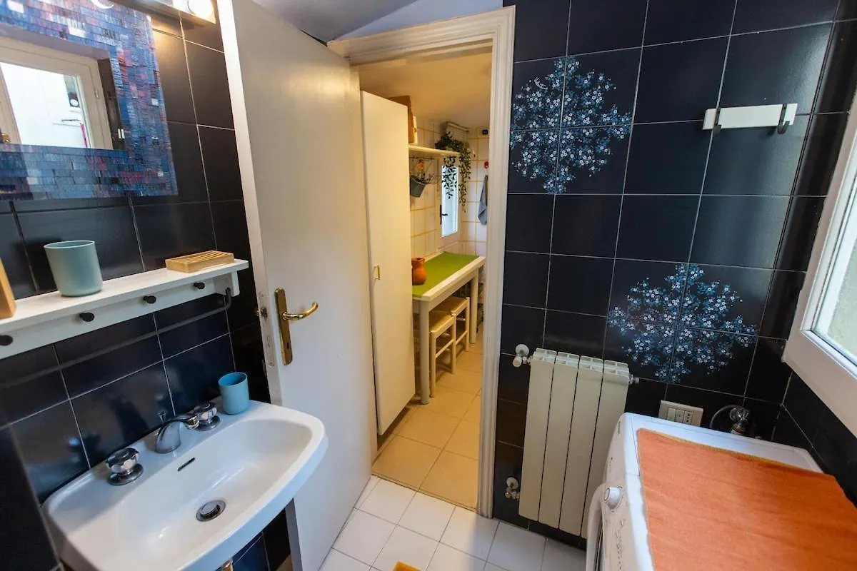 Apartment Nice Apt In Santo Spirito Florence Italy